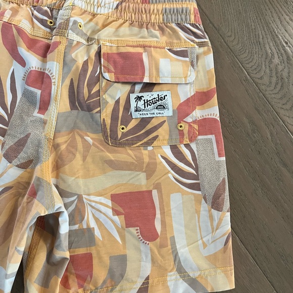 Howler Brothers Men’s swim - Picture 4 of 5